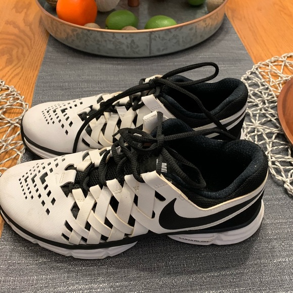 Womens Nike Lunar Fingertrap shoes